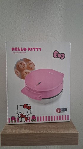 Sanrio hello kitty muffin cake - sanrio,